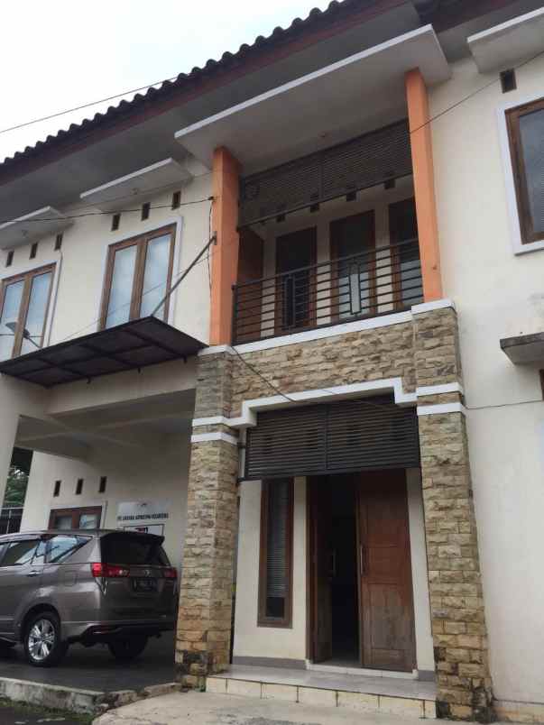 townhouse 2 1 milyar di lenteng agung jakarta selatan