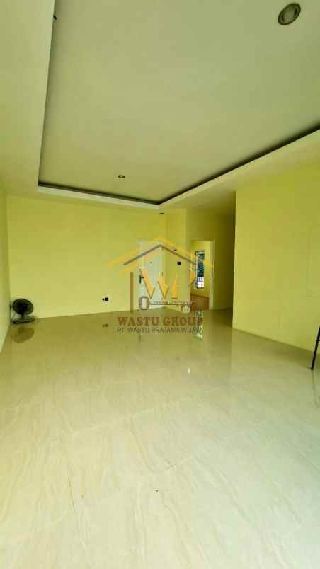 villa klasik one gate di jalan kaliuang km 12