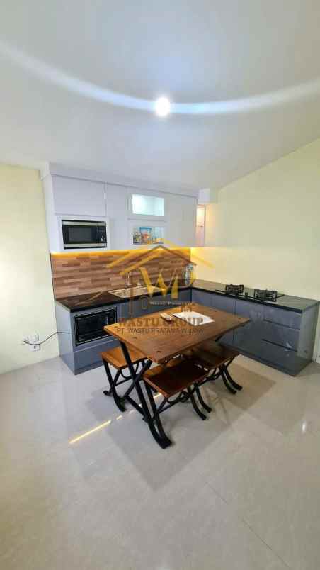 villa klasik one gate di jalan kaliuang km 12