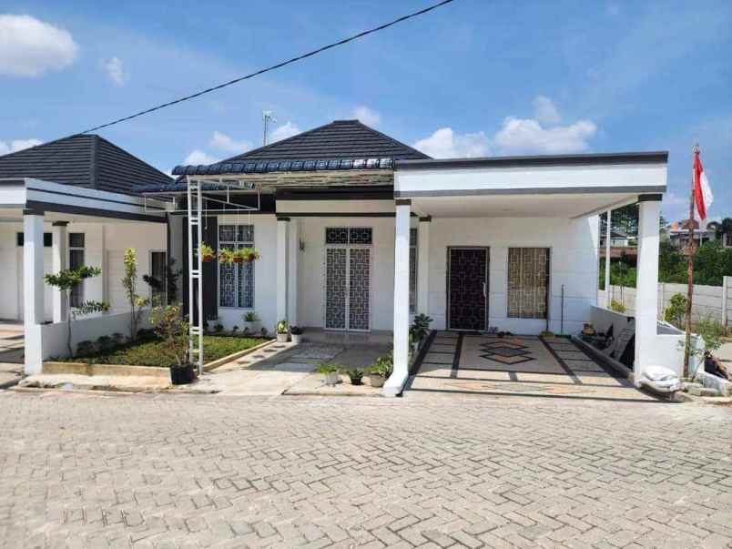 2 unit lagi rumah nyaman di jalan delima pekanbaru