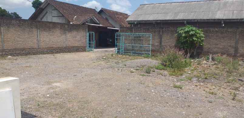 200 jutaan area pasar godean