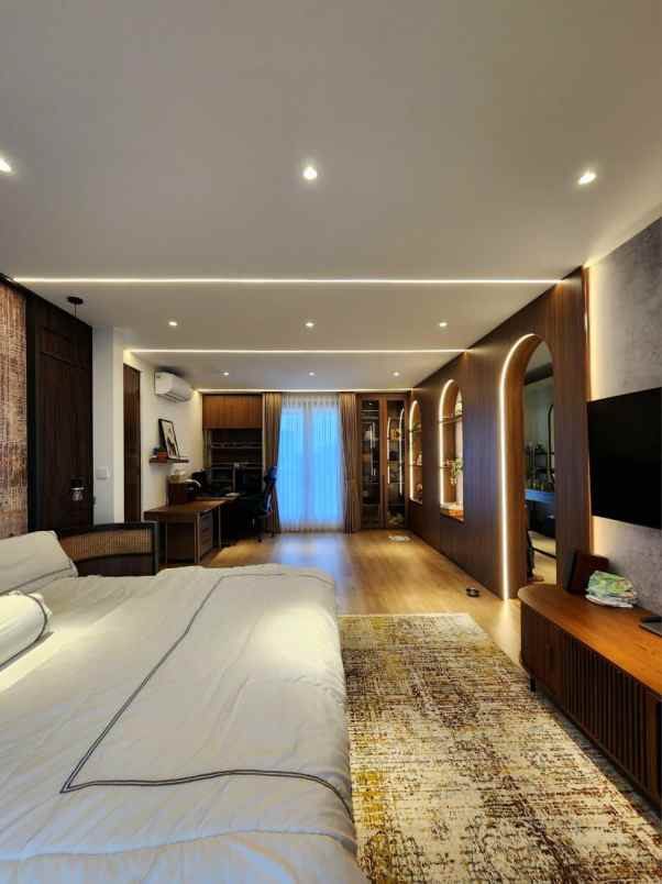 cari rumah sultan di pondok pinang stop di sini