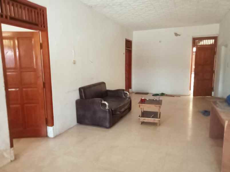 d jual rumah strategis siap huni