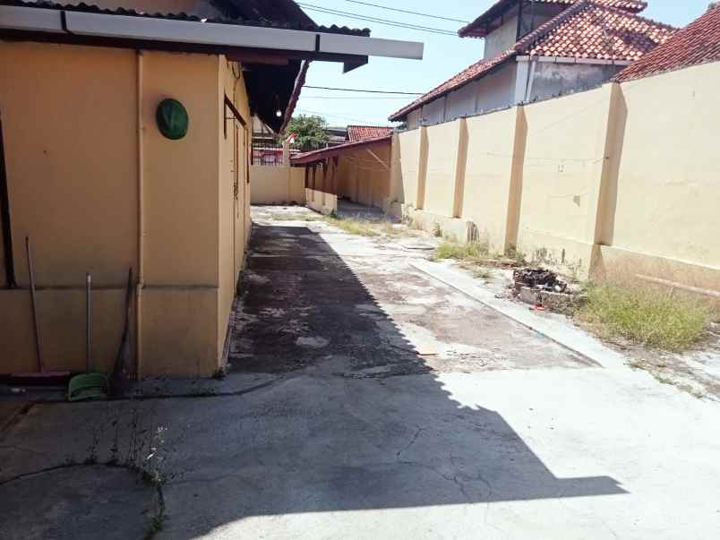 d jual rumah strategis siap huni