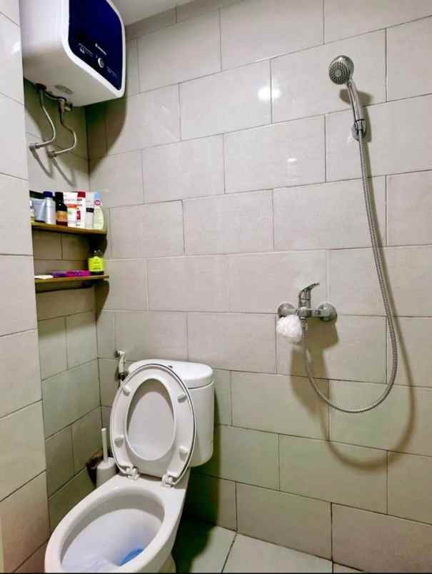 dijual apartemen apartemen amor pakuwon city