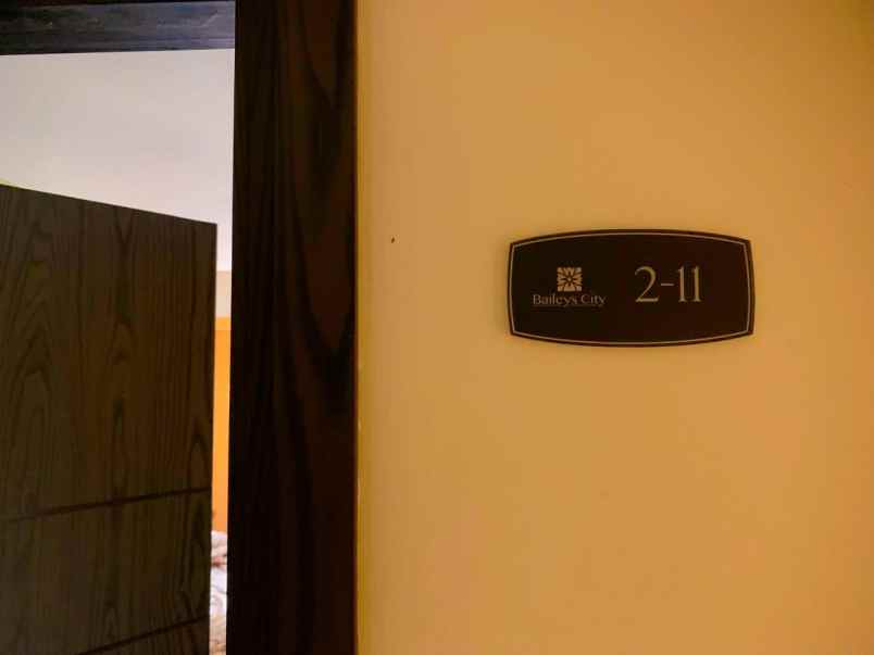 dijual apartemen baileys ciputat studio fully furnish