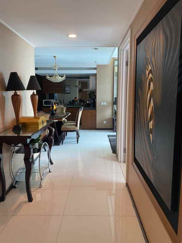dijual apartemen ciputra world