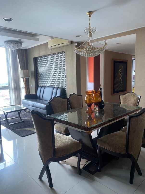 dijual apartemen ciputra world