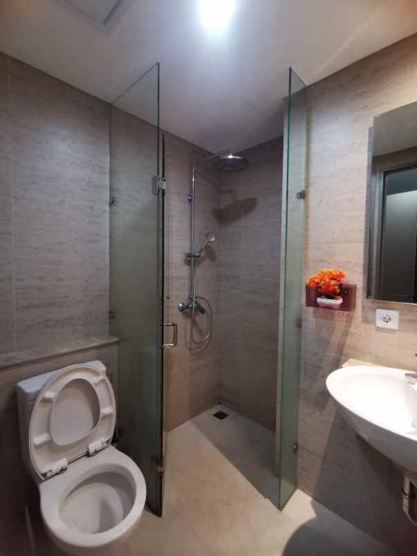 dijual apartemen gold coast pik