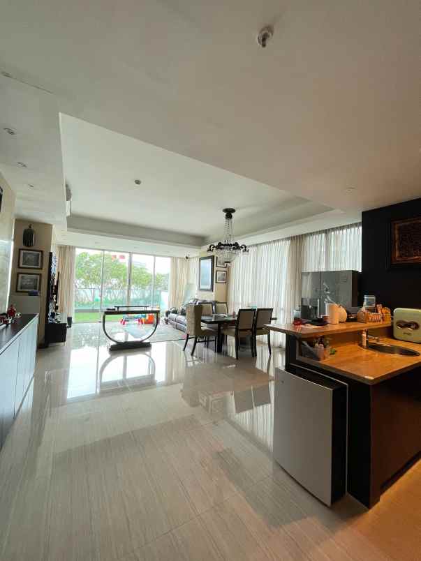 dijual apartemen kemang village jakarta selatan