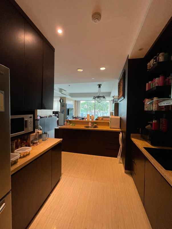 dijual apartemen kemang village jakarta selatan
