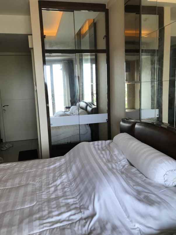 dijual apartemen laguna kejawan putih