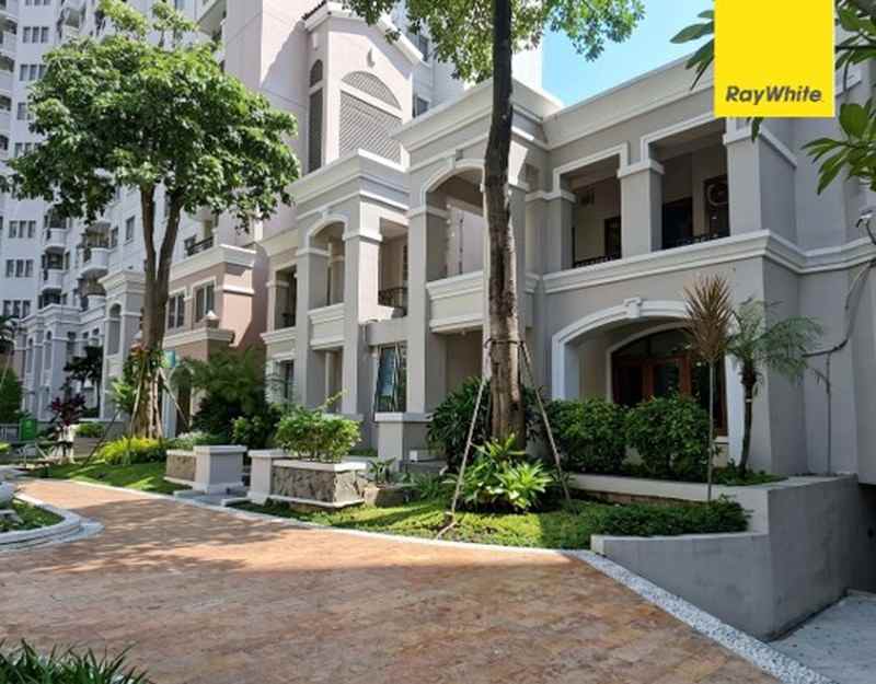dijual apartemen waterplace pakuwon indah