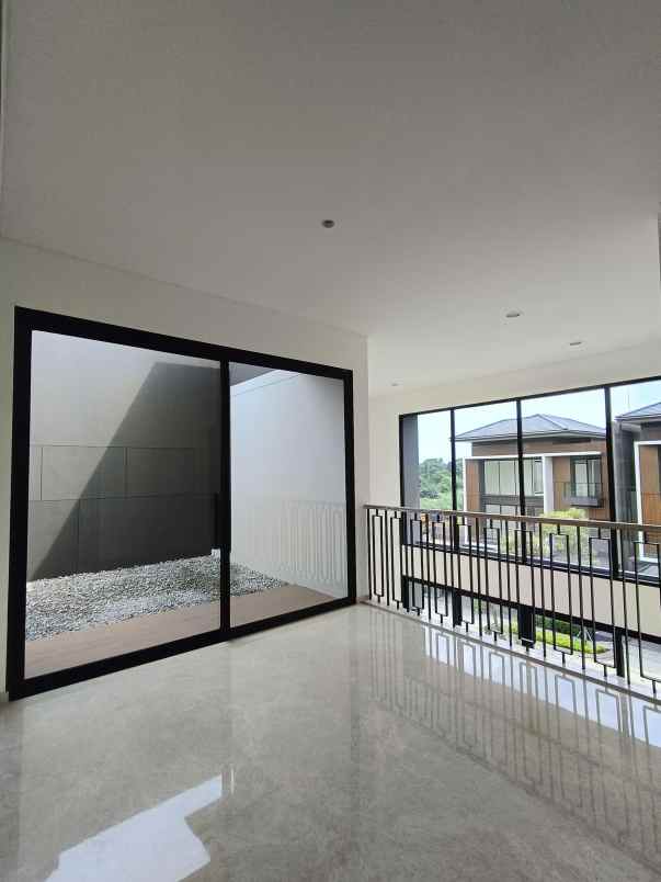 dijual cepat rumah laurel navapark bsd