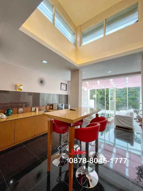 dijual hotel jl raya puncak