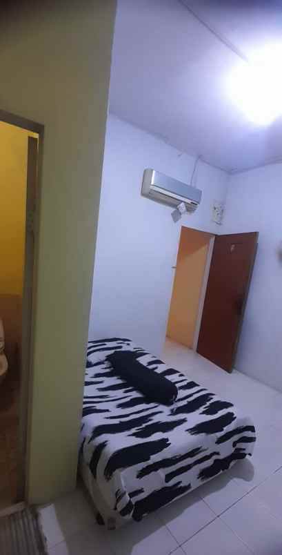 dijual kos kosan dua lantai lokasi strategis