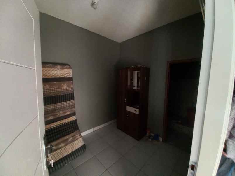 dijual kost bintaro xchange sawah lama