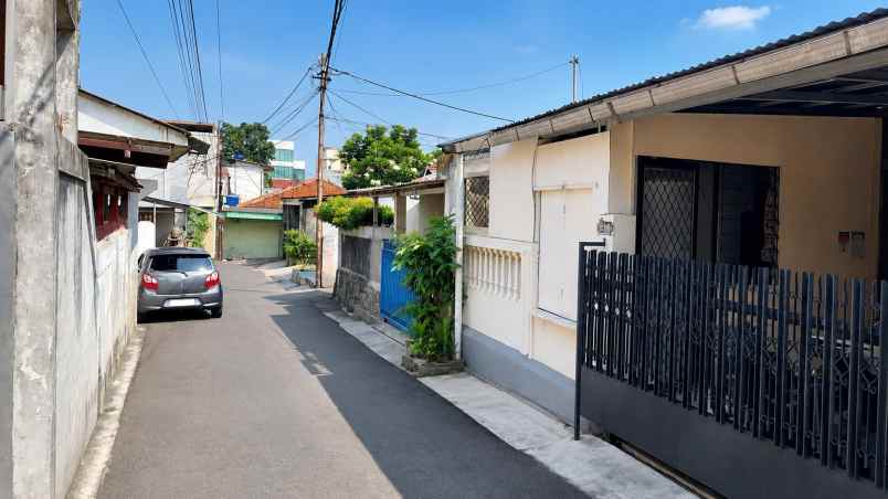 dijual kost ciputat