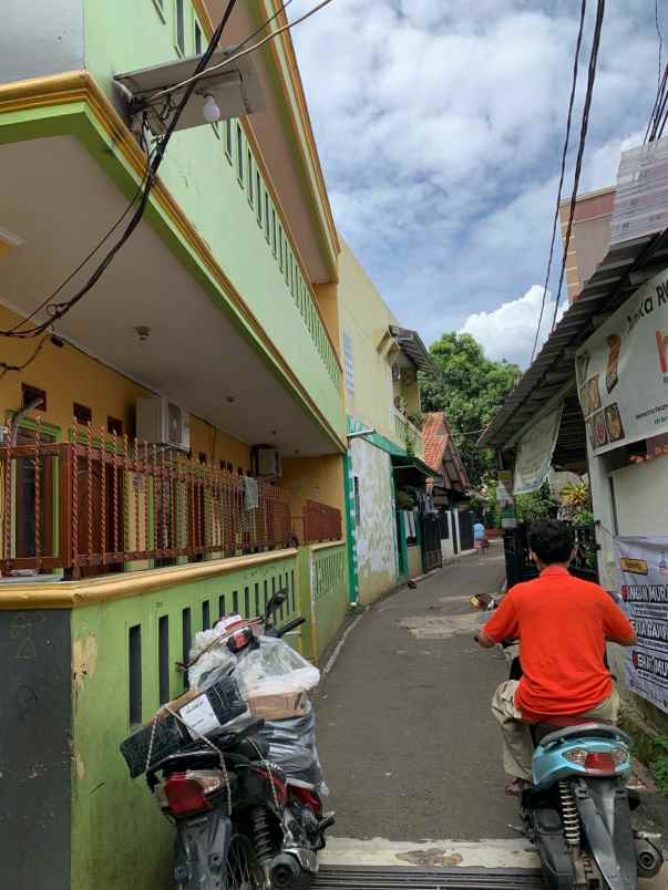 dijual kost gg buku dikrama lenteng agung