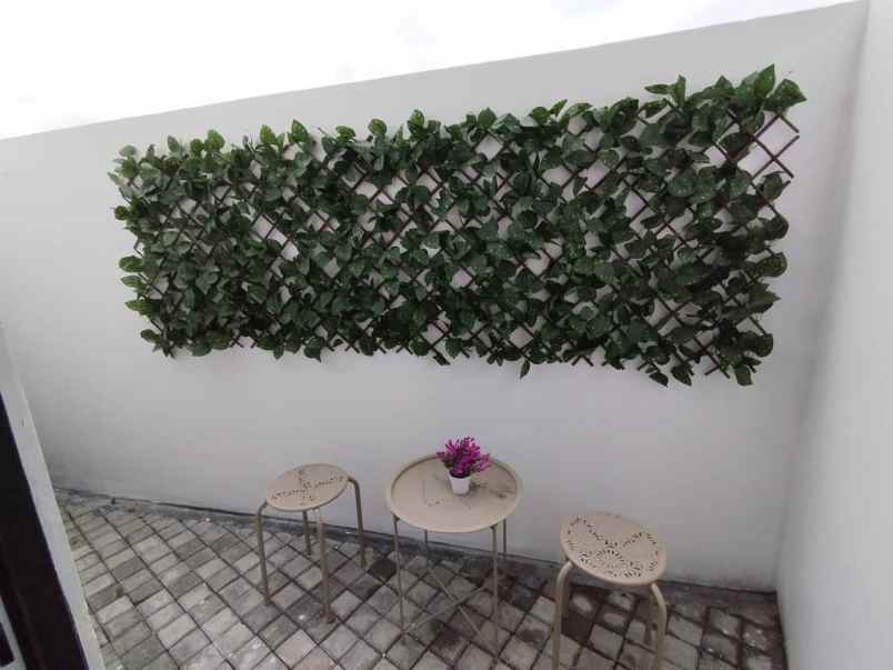 dijual kost jalan flora raya situgede