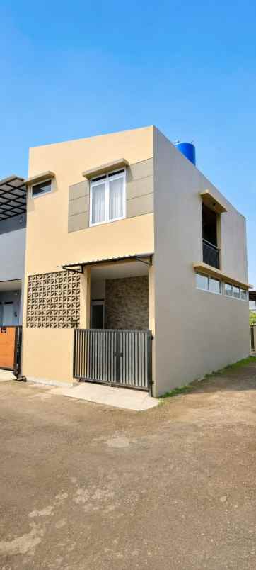 dijual kost jl caringin jatinangor