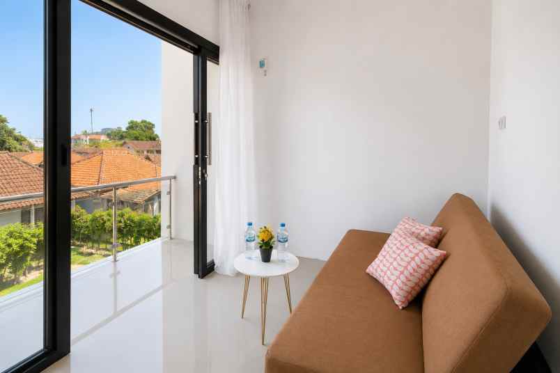 dijual kost jl caringin regency 1