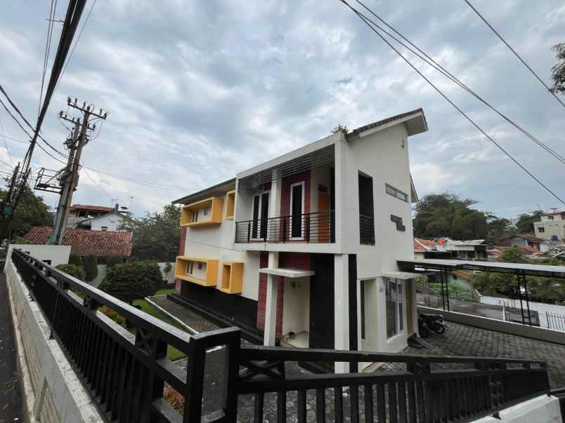 dijual kost jl hegarmanah jatinangor