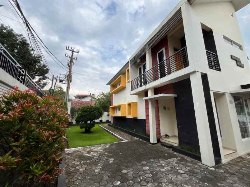 dijual kost jl hegarmanah jatinangor