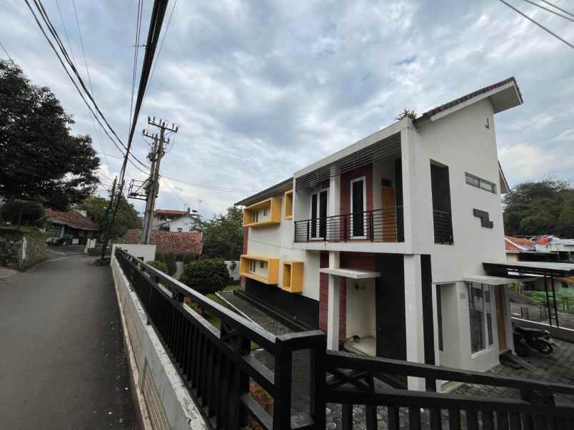 dijual kost jl hegarmanah jatinangor