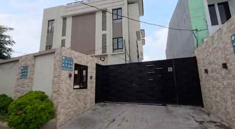 dijual kost teluk jambe karawang