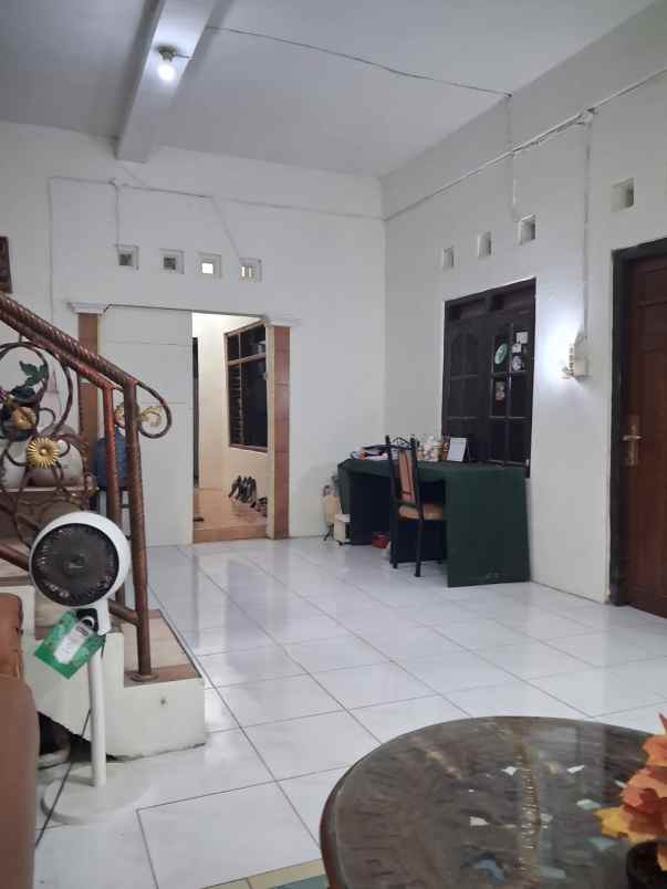 dijual kost wonodri baru