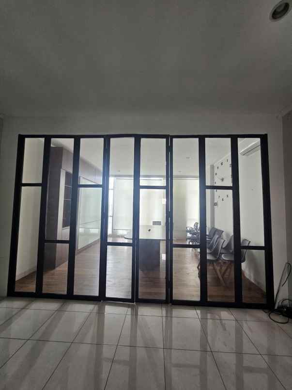 dijual ruko 3 lantai burgundy summarecon bekasi