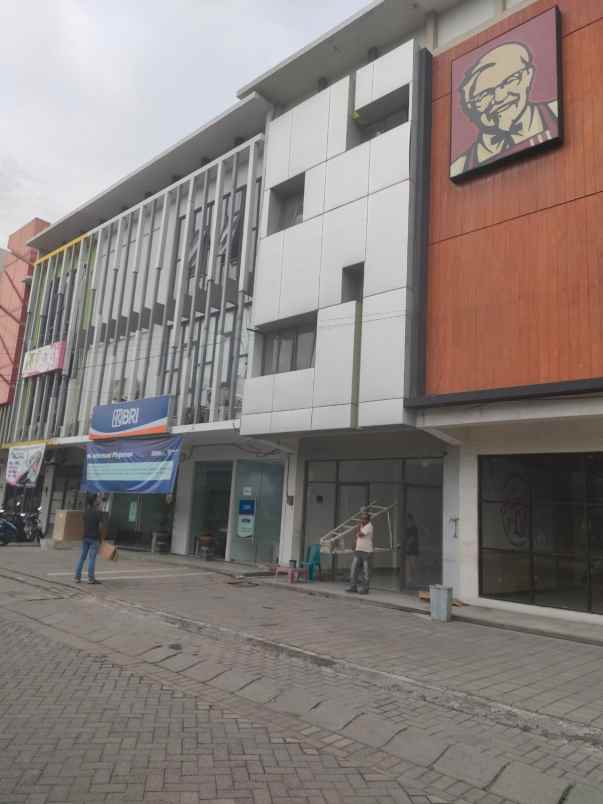 dijual ruko 3 lantai di pandaan