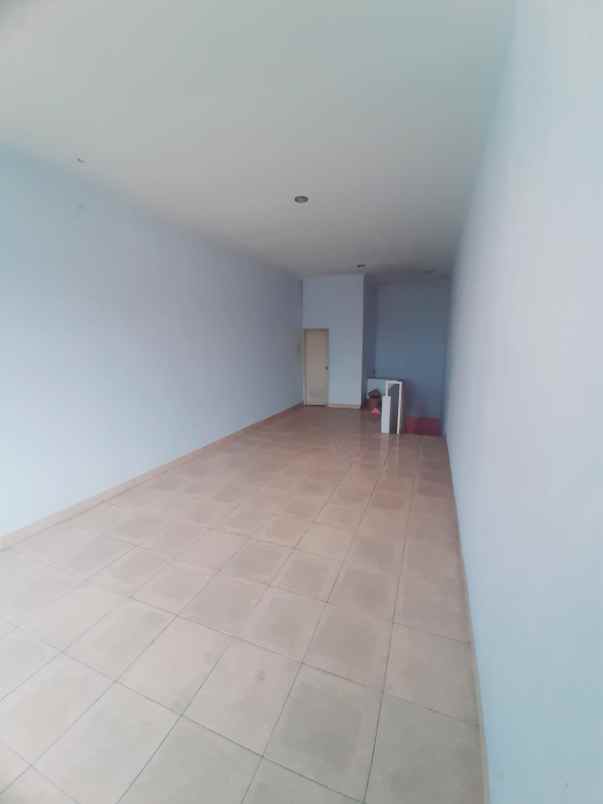 dijual ruko dekat pasar ngaliyan semarang barat