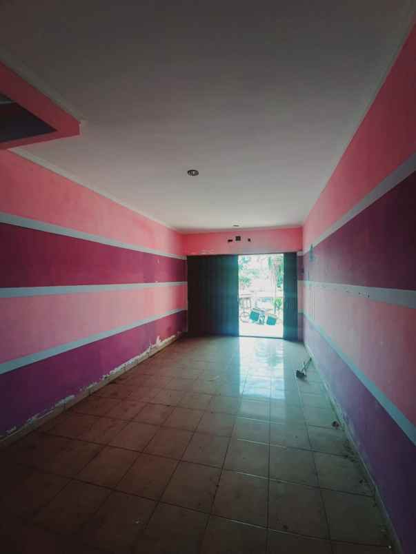 dijual ruko dekat pasar ngaliyan semarang barat