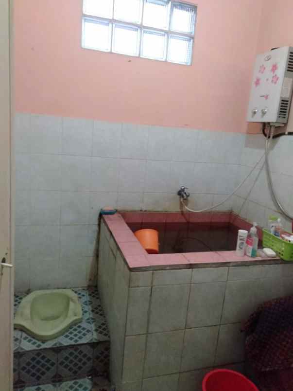 dijual ruko gudang kantor cigadung raya barat