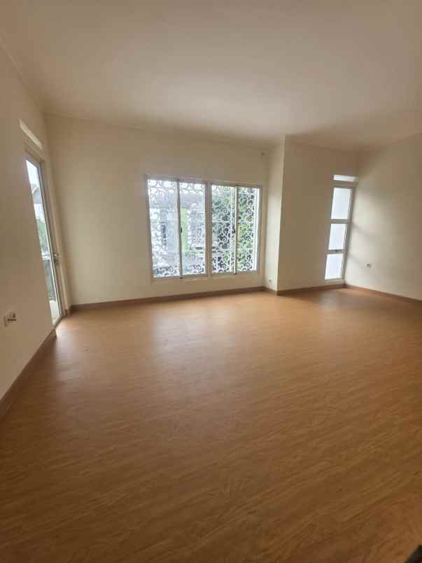 dijual ruko gudang kantor cluster darwin scientia