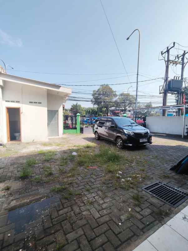 dijual ruko gudang kantor jalan cut mutia bekasi timur
