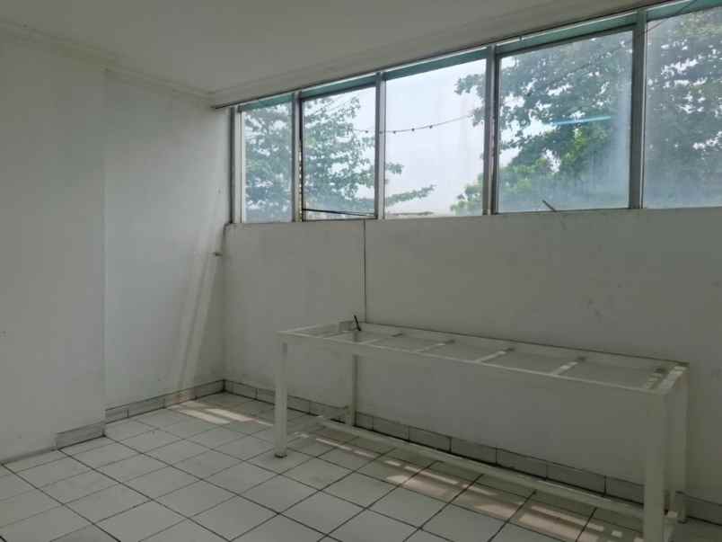 dijual ruko gudang kantor jalan raya hankam pondok