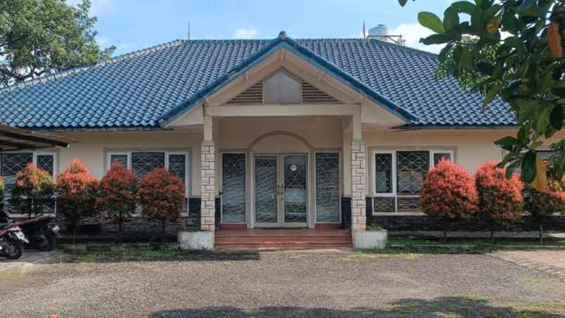 dijual ruko gudang kantor jalan raya setu bekasi