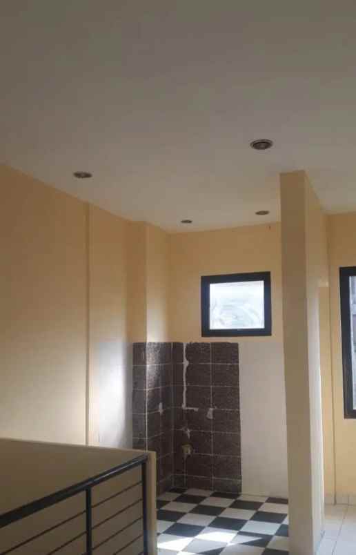dijual ruko gudang kantor legenda wisata cibubur