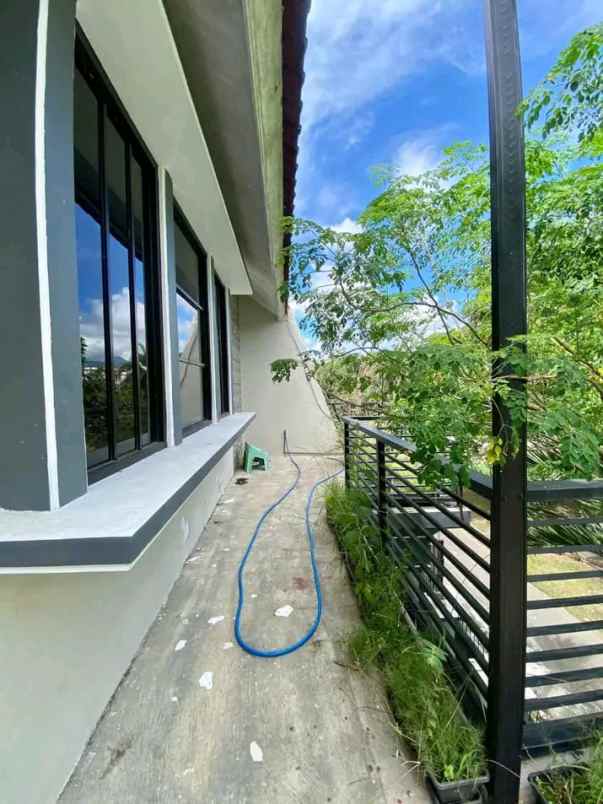 dijual rumah 1 5 lantai lokasi sawojajar 1 malang