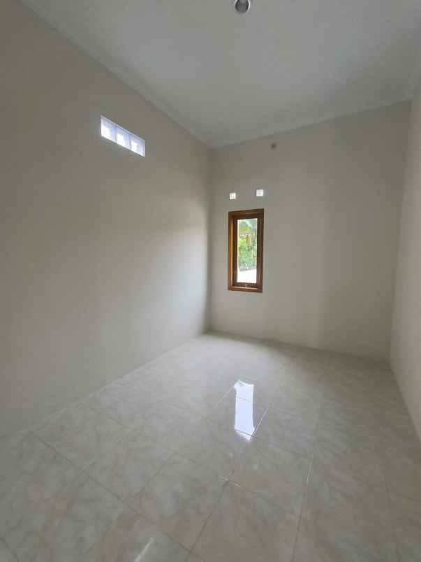 dijual rumah 200 meter jl kebon agung