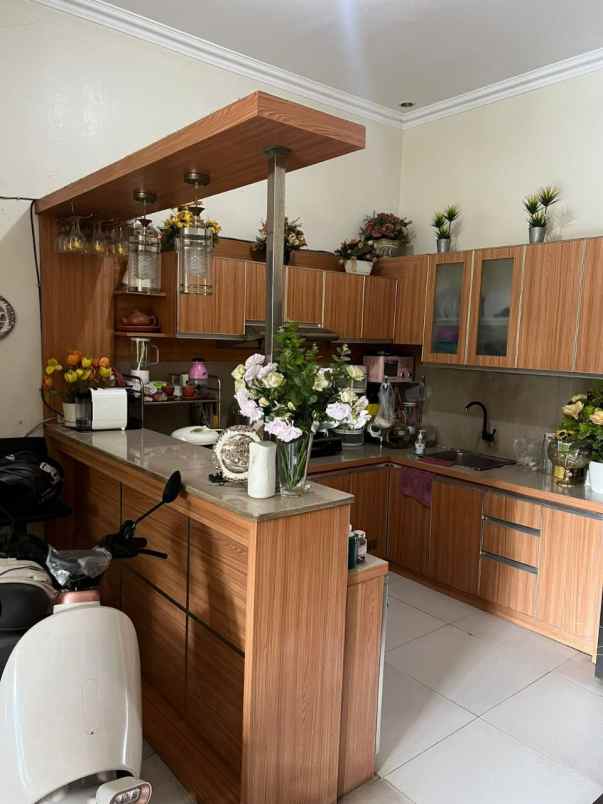 dijual rumah 456 jln lubang buaya raya