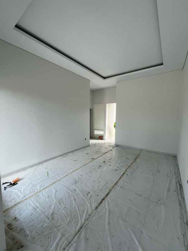 dijual rumah 50 meter jl purbaya