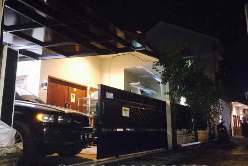 dijual rumah bambu apus pamulang