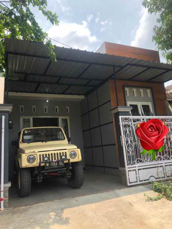 dijual rumah banjararum