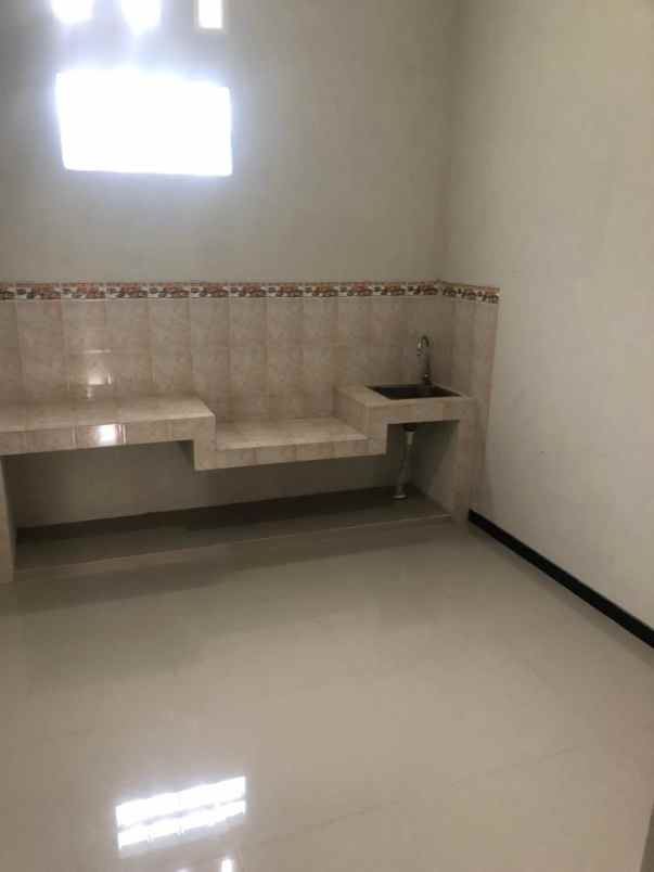 dijual rumah banjararum