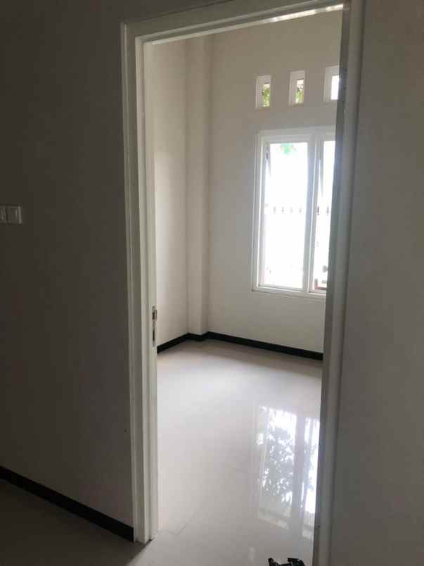 dijual rumah banjararum