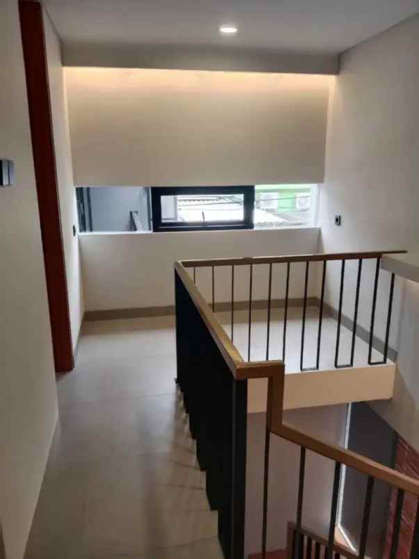 dijual rumah baru minimalis di kaisar bintaro